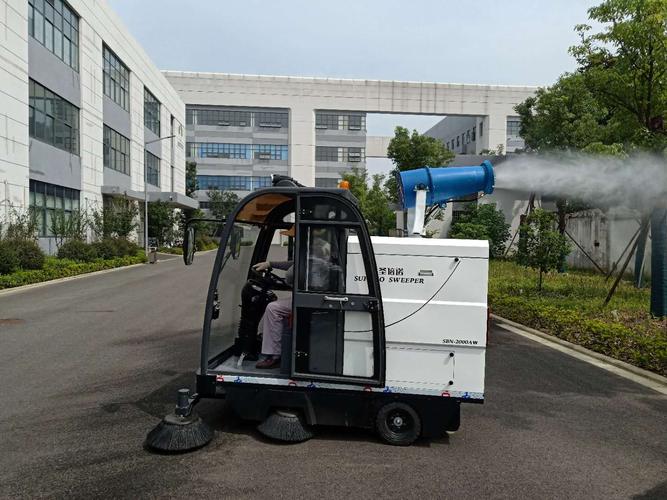 洛阳湿巾厂订购2000AW电动清扫车 赋能洁净生产新高度